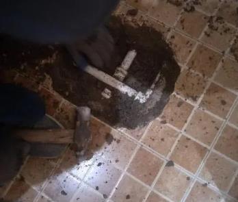 集美卫生间漏水维修公司为您分享下卫生间渗水如何处理及注意事项